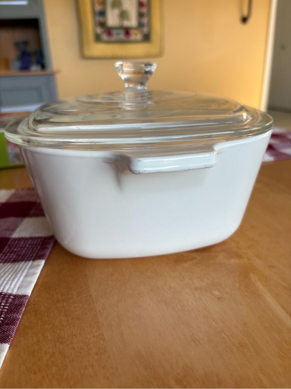 Corningware White Casserole with Blue Cornflower Pattern and Glass Lid - Picture 2 of 15
